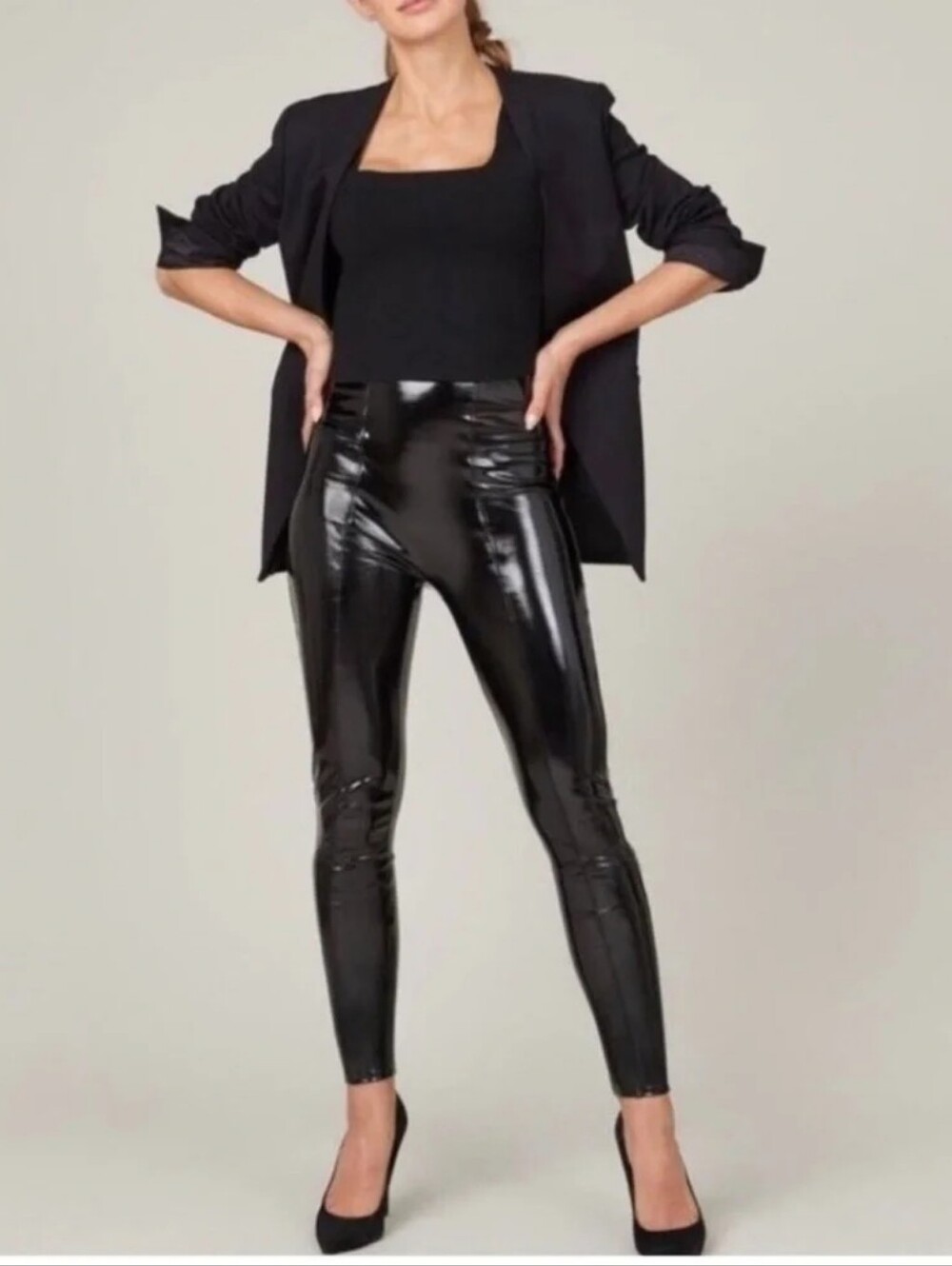 New SPANX Faux Patent Leather Legging in Black Size Medium Petite